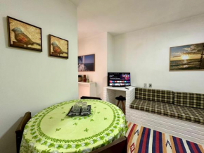 Aconchegante apartamento 2 quadras do mar
